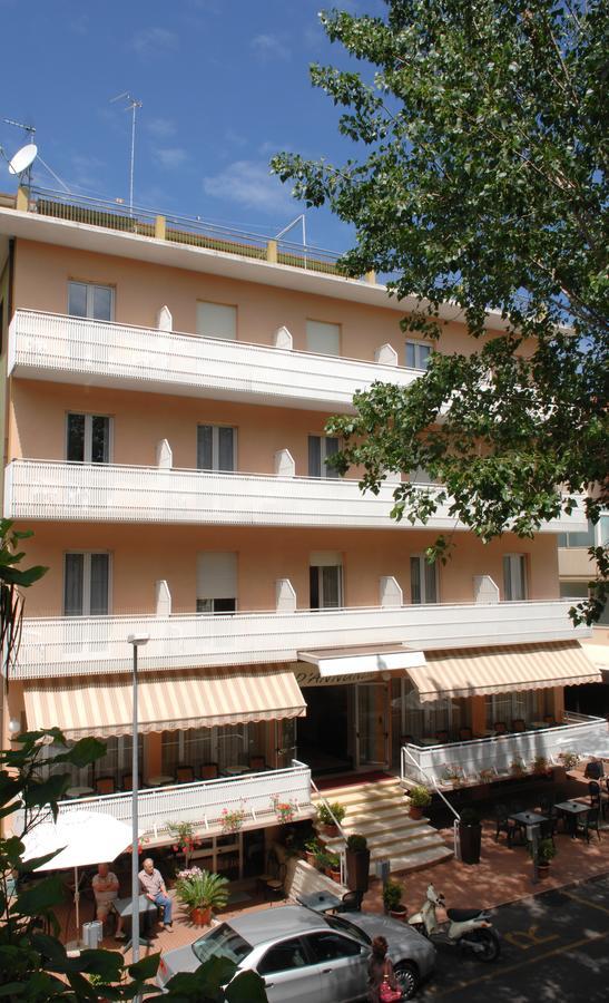 Hotel D'Annunzio Κατόλικα Εξωτερικό φωτογραφία