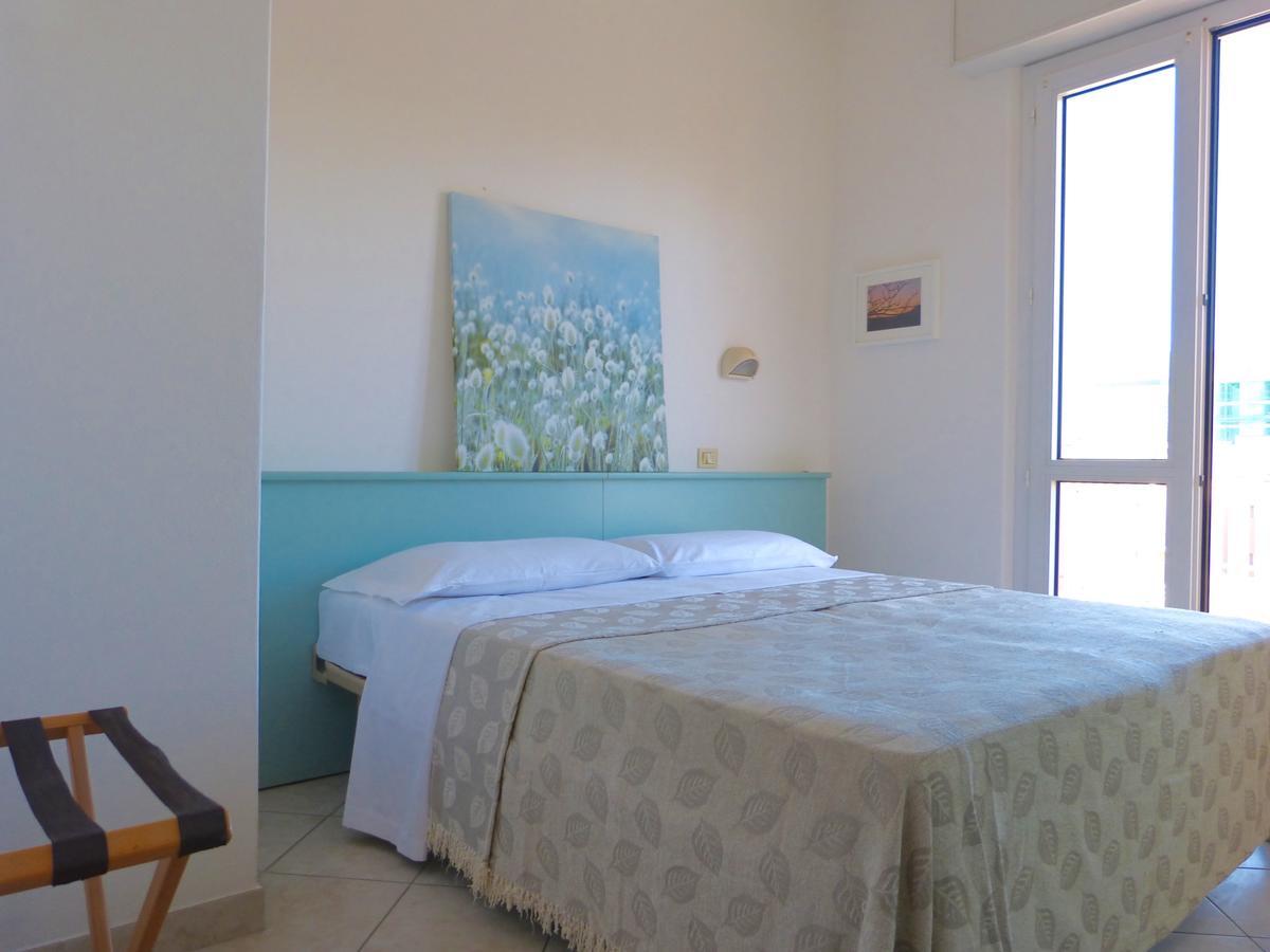 Hotel D'Annunzio Κατόλικα Εξωτερικό φωτογραφία